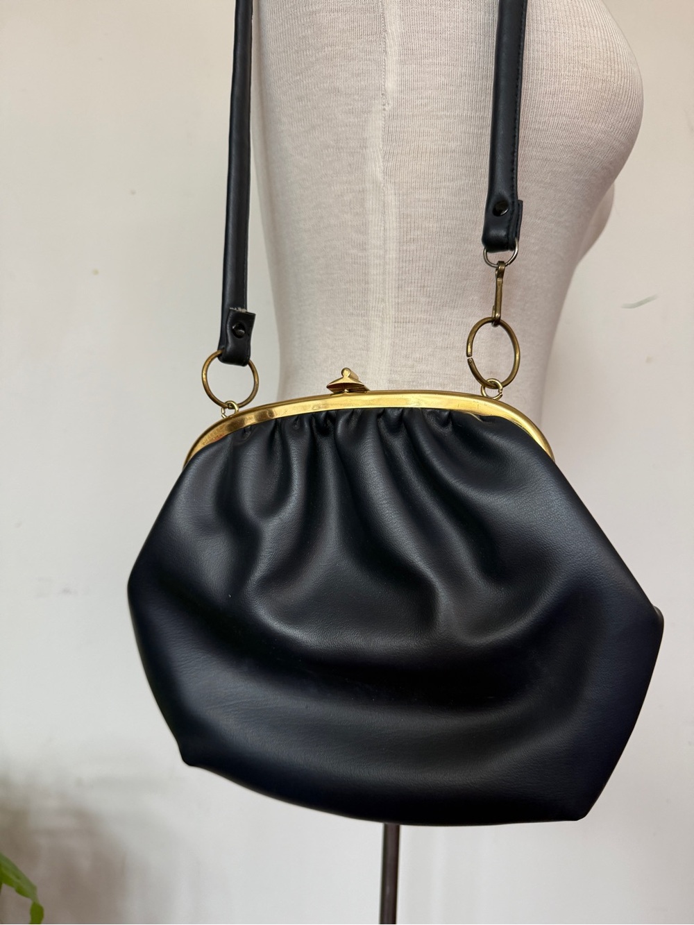 Vintage Navy Kiss-Lock Shoulder Bag